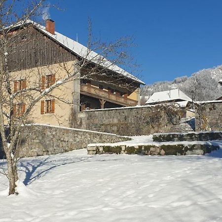 Вилла La Belle Des Praz Mieussy Экстерьер фото